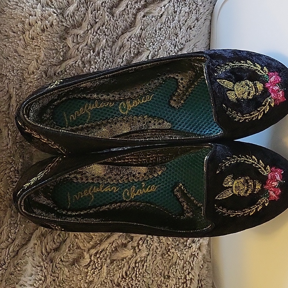 Irregular Choice Zombiebunnie Flats 40/9 (rare)